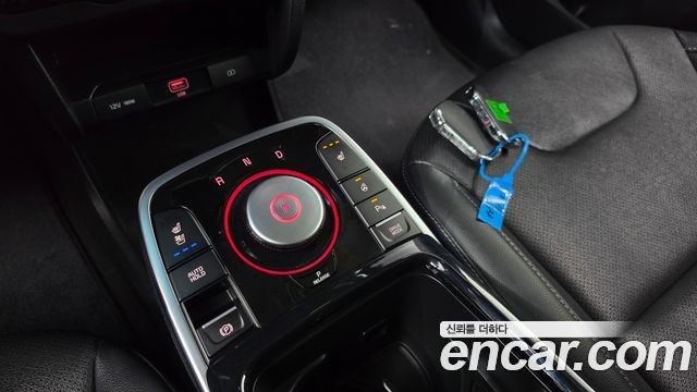 Kia Niro Plus Air 2023 — фото 9