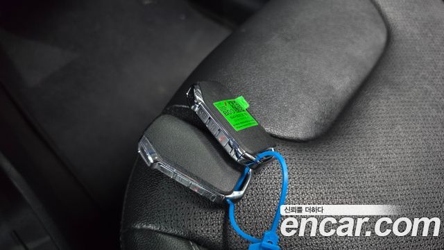 Kia Niro Plus Air 2023 — фото 15