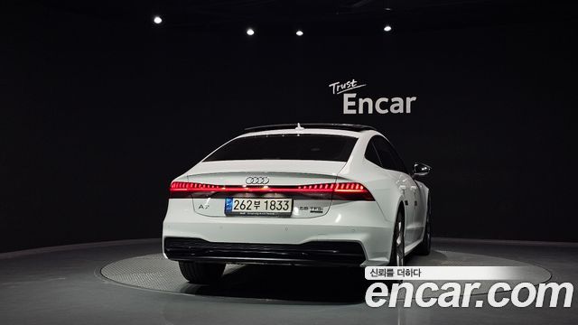 Audi A7 (4K) 55 TFSI Quattro Premium 2022 — фото 4