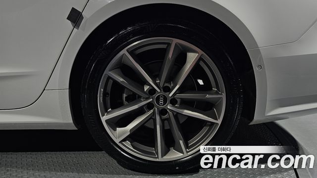 Audi A7 (4K) 55 TFSI Quattro Premium 2022 — фото 21