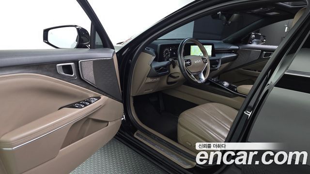 Kia K8 2.5 Gasoline 2WD Noblesse 2023 — фото 10
