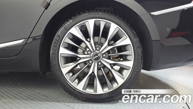 Kia K8 2.5 Gasoline 2WD Noblesse 2023 — фото 27