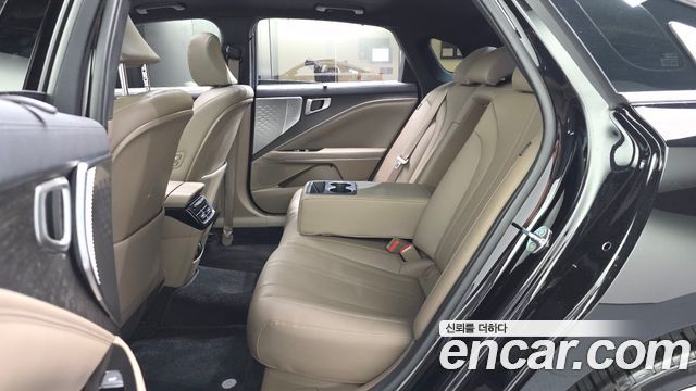 Kia K8 2.5 Gasoline 2WD Noblesse 2023 — фото 32