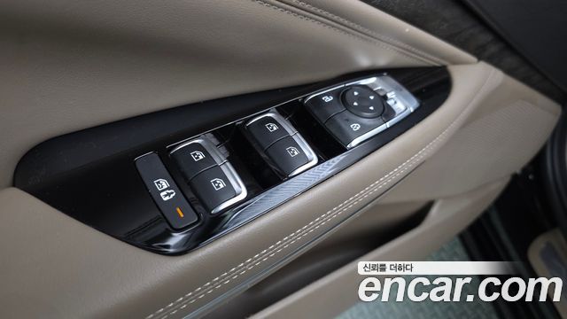 Kia K8 2.5 Gasoline 2WD Noblesse 2023 — фото 35