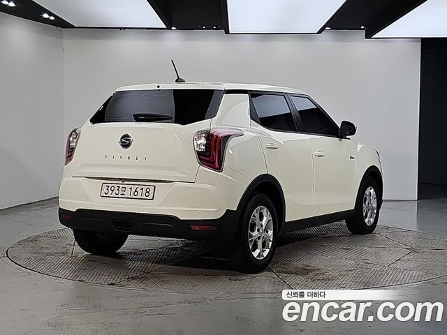 KG Mobility (SsangYong) Very New Tivoli Gasoline 1.5 2WD V1 2021 — фото 4
