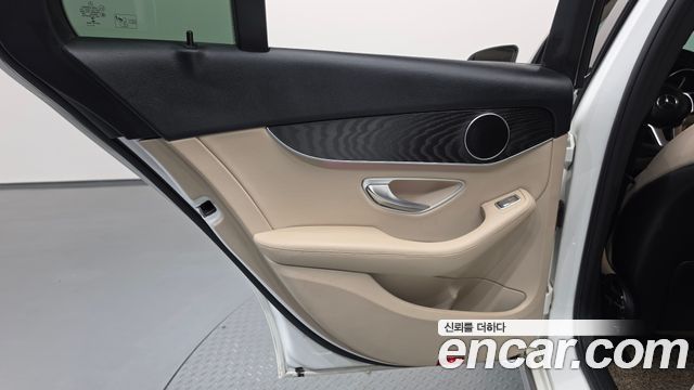 Mercedes-Benz C-Class (W205) C220 d Avantgarde 2019 — фото 25