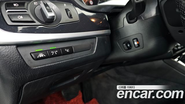 BMW 5 Series (F10) 520d xDrive M Aero Dynamic 2016 — фото 17