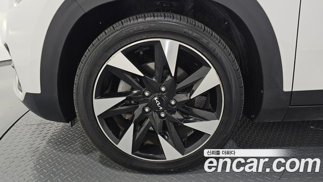 Kia Seltos Gasoline 1.6 Turbo 2WD Gravity 2023 — фото 5