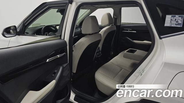 Kia Seltos Gasoline 1.6 Turbo 2WD Gravity 2023 — фото 12