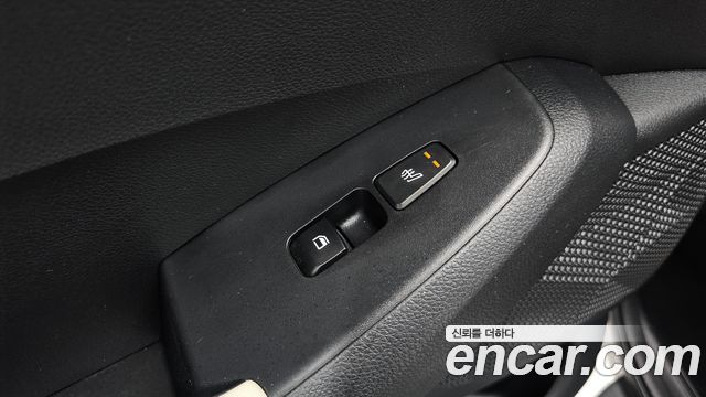 Kia Seltos Gasoline 1.6 Turbo 2WD Gravity 2023 — фото 19