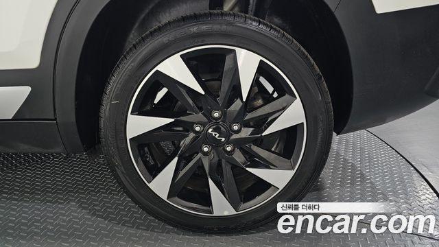 Kia Seltos Gasoline 1.6 Turbo 2WD Gravity 2023 — фото 21