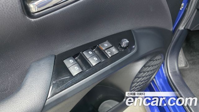Toyota Prius (IV) 1.8 E 2018 — фото 14