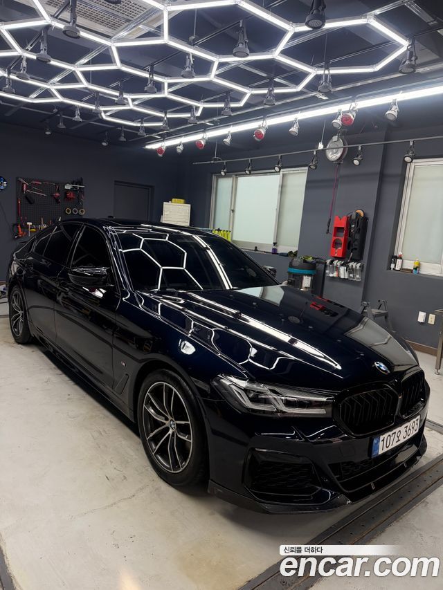 BMW 5 Series (G30) 520i M Sport 2023 — фото 4
