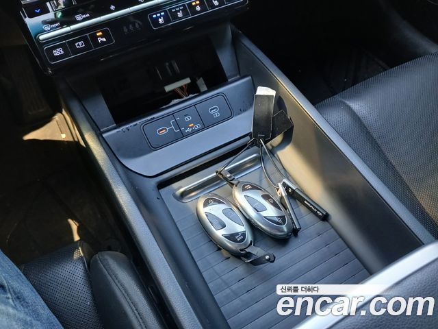 Hyundai Grandeur (GN7) 3.5 LPG 2WD (Taxi) Deluxe 2023 — фото 19