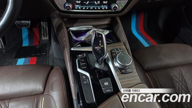 BMW 5 Series (G30) 520d M Sport Package Plus 2020 — фото 9