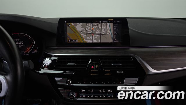 BMW 5 Series (G30) 520d M Sport Package Plus 2020 — фото 17