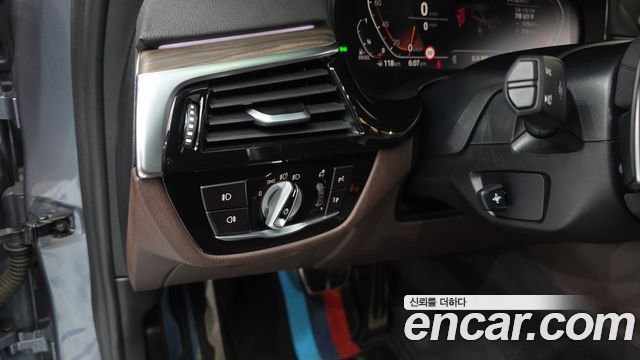 BMW 5 Series (G30) 520d M Sport Package Plus 2020 — фото 33