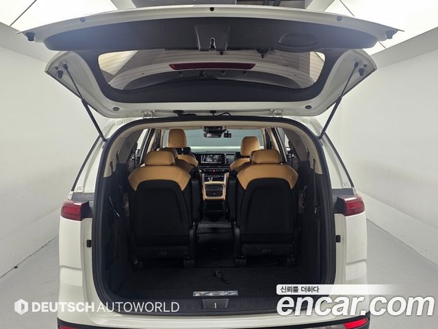 Kia Carnival (IV) Diesel 9-Seater Prestige 2023 — фото 23