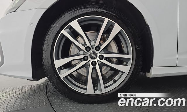 Audi A6 (C8) 45 TFSI Premium 2023 — фото 5
