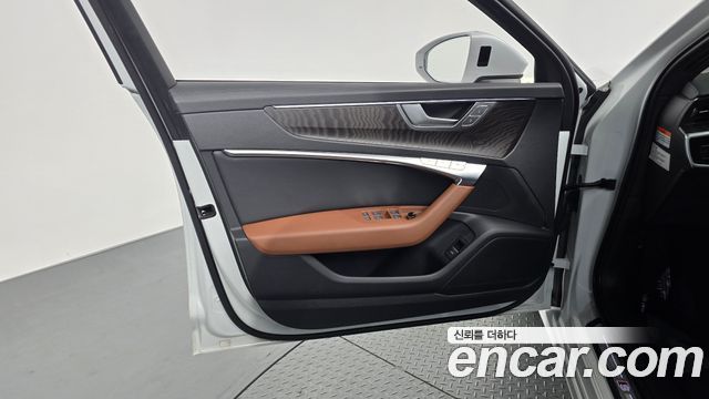 Audi A6 (C8) 45 TFSI Premium 2023 — фото 24