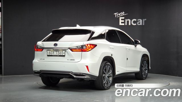 Lexus RX450h (IV) Executive 2019 — фото 2