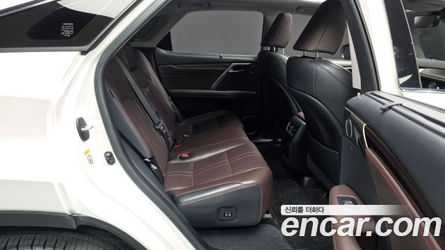 Lexus RX450h (IV) Executive 2019 — фото 11