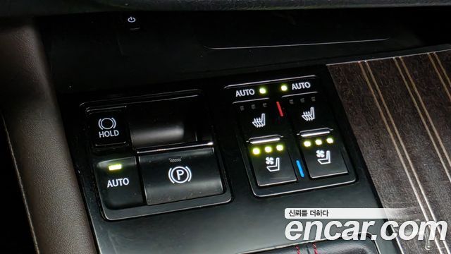 Lexus RX450h (IV) Executive 2019 — фото 15