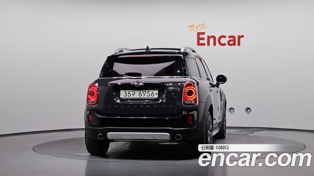 MINI Cooper S Countryman ALL4 2nd 2019 — фото 4