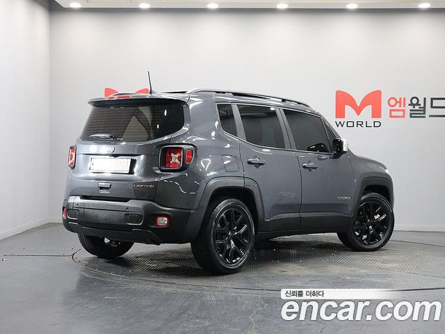 Jeep Renegade 1.3 Limited 2022 — фото 4