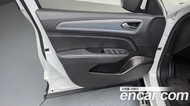 Renault Korea XM3 1.3 TCe RE Signature 2023 — фото 24