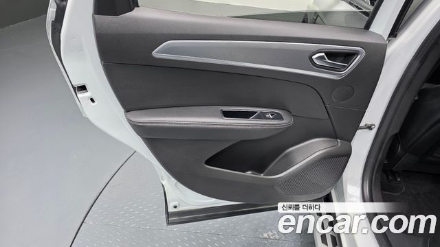 Renault Korea XM3 1.3 TCe RE Signature 2023 — фото 25
