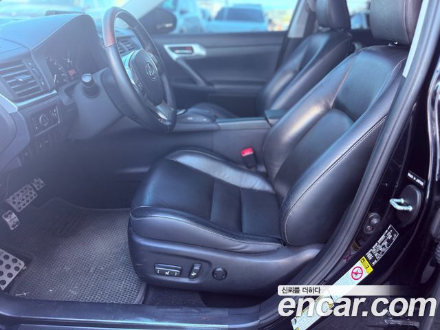Lexus CT200h 1.8 Compact Luxury ZWA10 2011 — фото 7