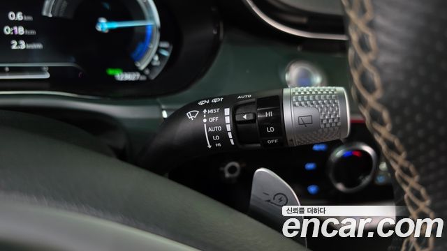 Genesis Electrified (GV70) e-AWD 2022 — фото 28