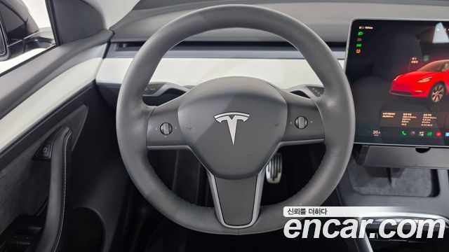 Tesla Model Y RWD 2024 — фото 13