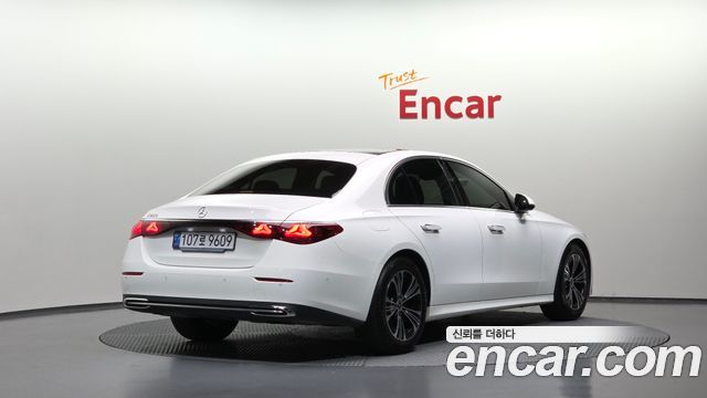 Mercedes-Benz E-Class (W214) E200 Avantgarde 2024 — фото 2