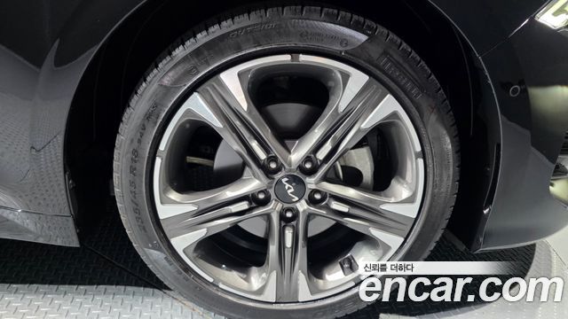 Kia K5 (III) 2.0 Signature 2023 — фото 5