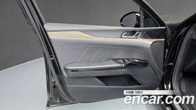 Kia K5 (III) 2.0 Signature 2023 — фото 24