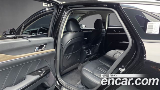 Kia K5 (III) 2.0 Signature 2023 — фото 26