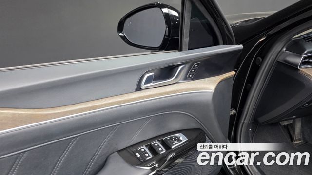 Kia K5 (III) 2.0 Signature 2023 — фото 32