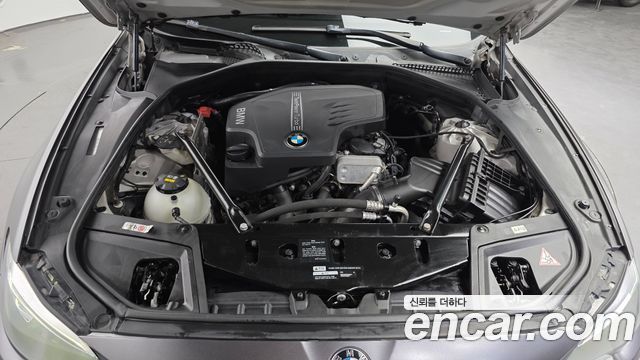 BMW 5 Series (F10) 528i xDrive 2014 — фото 6