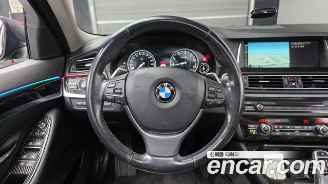 BMW 5 Series (F10) 528i xDrive 2014 — фото 12
