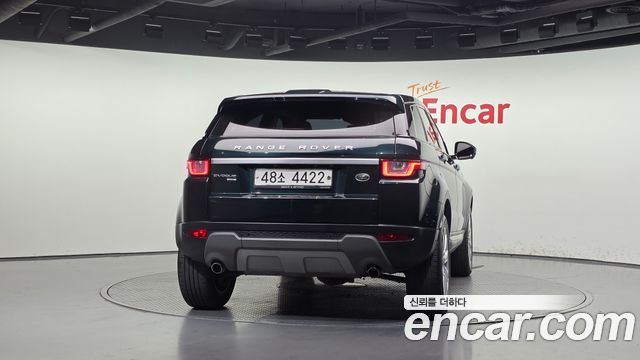 Land Rover Range Rover Evoque 2.0 TD4 HSE 2017 — фото 4