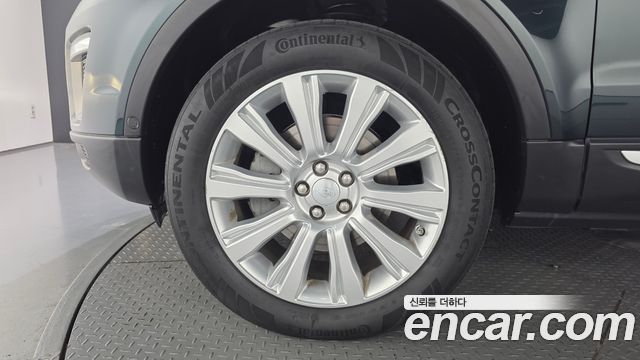 Land Rover Range Rover Evoque 2.0 TD4 HSE 2017 — фото 5