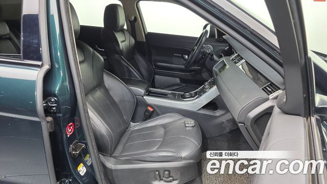 Land Rover Range Rover Evoque 2.0 TD4 HSE 2017 — фото 11