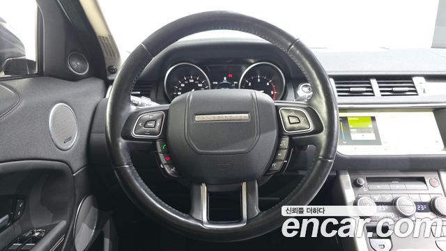 Land Rover Range Rover Evoque 2.0 TD4 HSE 2017 — фото 13