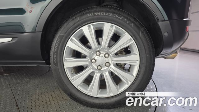 Land Rover Range Rover Evoque 2.0 TD4 HSE 2017 — фото 21