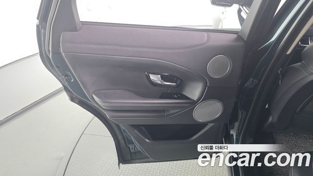 Land Rover Range Rover Evoque 2.0 TD4 HSE 2017 — фото 25