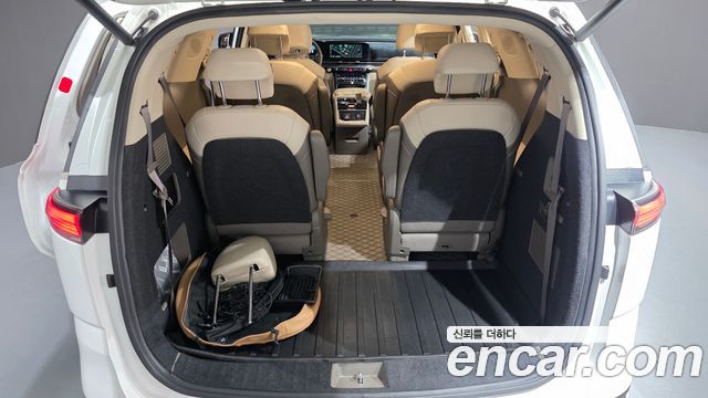 Kia Carnival (IV) Gasoline 9-Seater Hi-Limousine Signature 2023 — фото 33