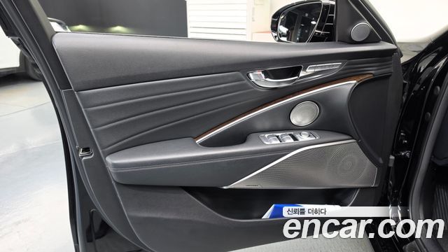 Kia K9 3.8 GDI AWD Platinum 2021 — фото 24