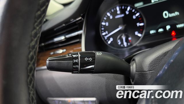 Kia K9 3.8 GDI AWD Platinum 2021 — фото 29